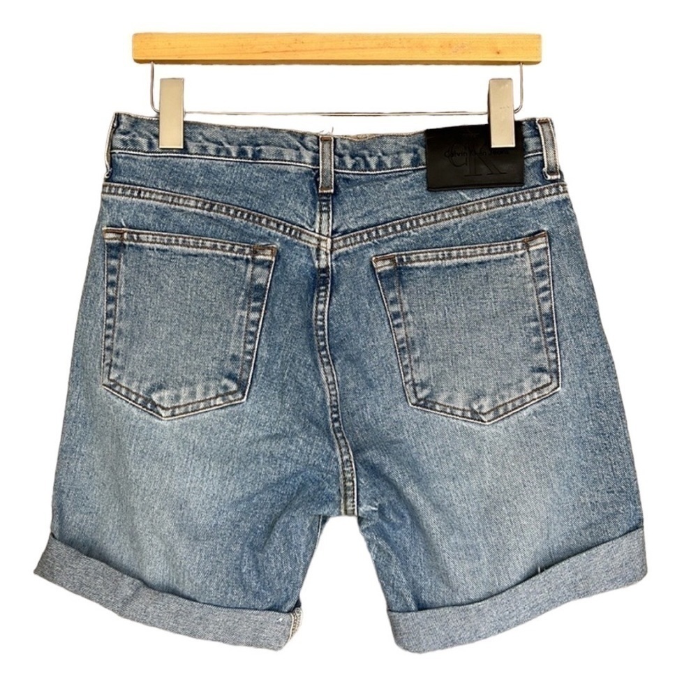 Calvin Klein Jeans Vintage Button Fly Cuffed Denim Shorts - Picture 4 of 10